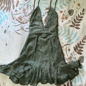 Lulus XS Green Floral Lace Dress with Corset Tie Back💚